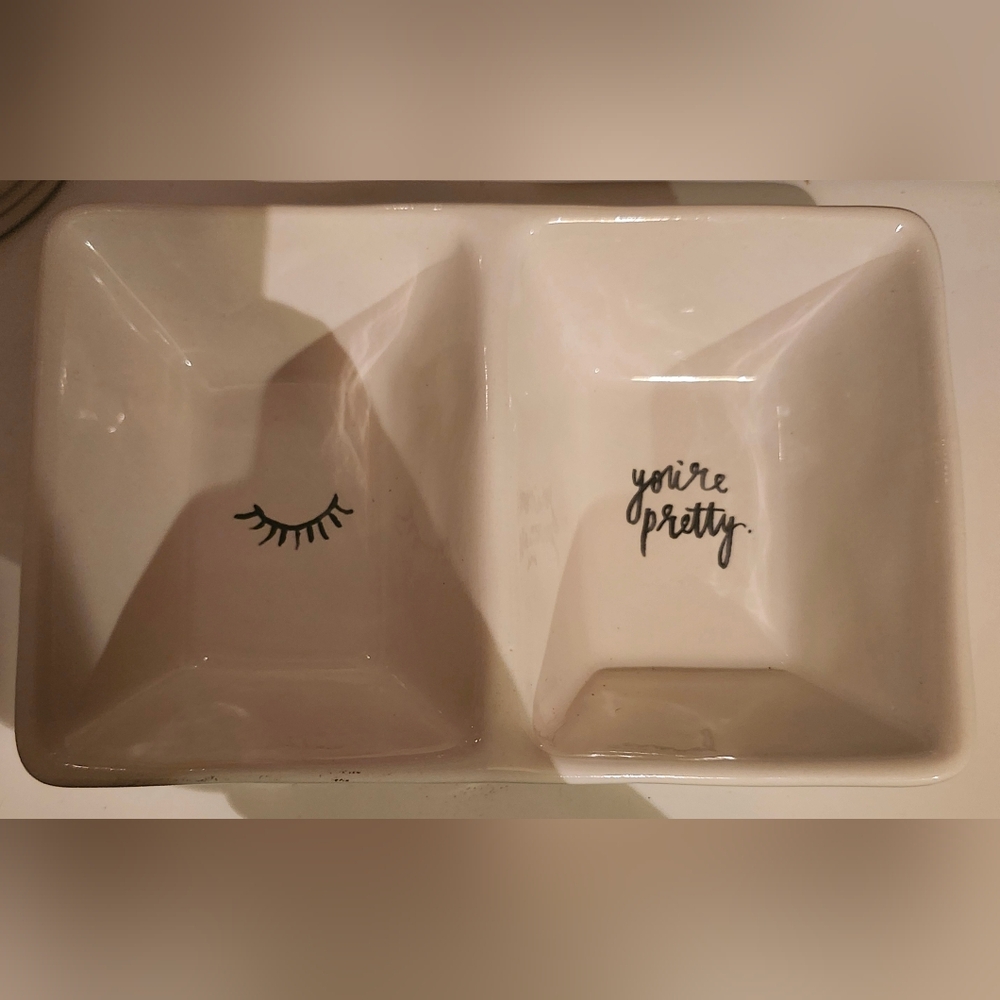 Rae Dunn you're pretty divided dish